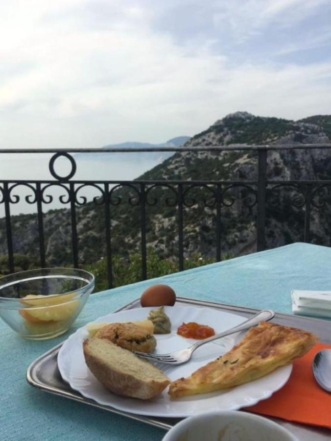 Hotel Turismo Rurale Villa Maria Caterina Cala Gonone Exteriör bild