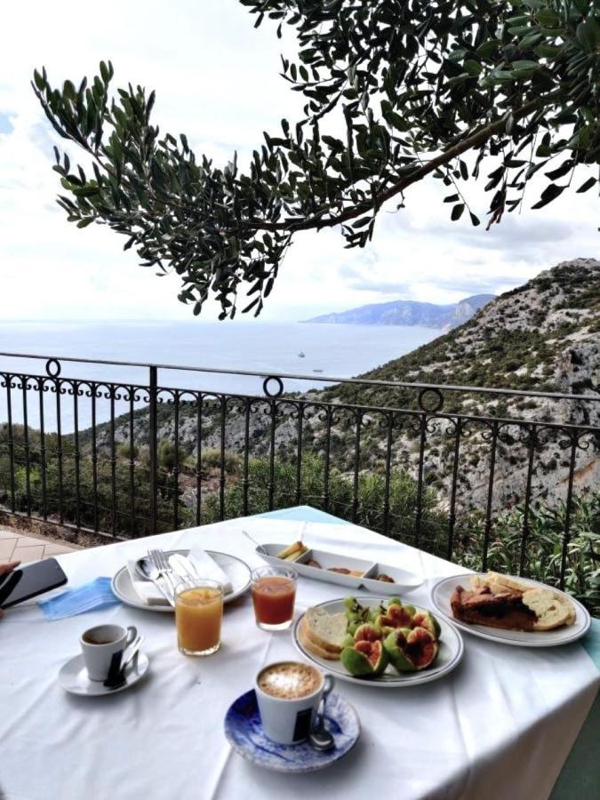 Hotel Turismo Rurale Villa Maria Caterina Cala Gonone Exteriör bild